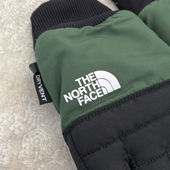 Brand New The North Face Montana Utility Gloves Green Black Touchscreen DryVent - Picture 4 of 16